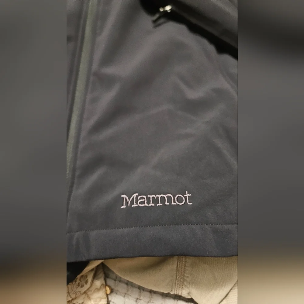 MARMOT Tesla Soft Shell Gravity Jacket  In Black. Size XL Unisex - Picture 3 of 15
